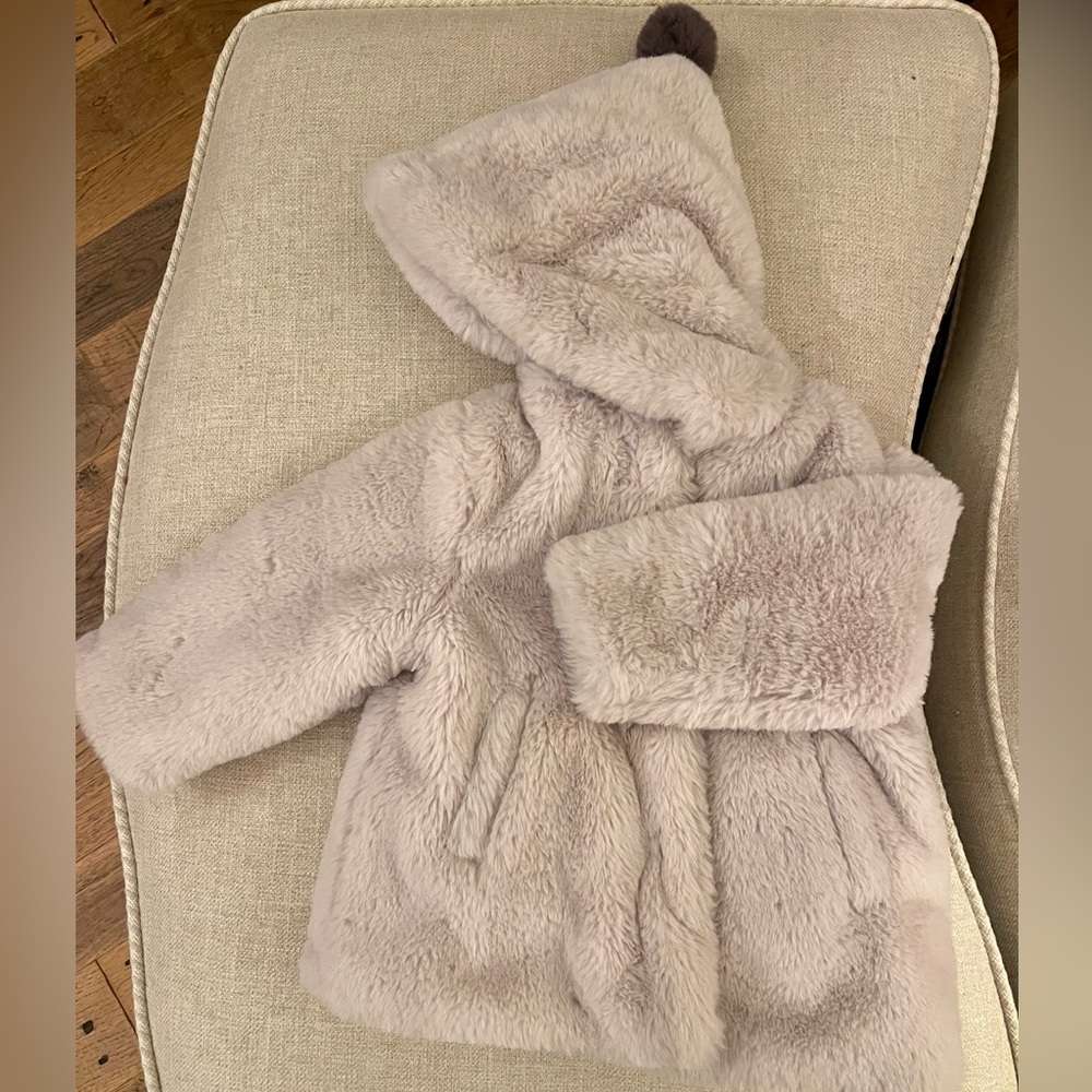 Zara Grey faux fur jacket 12-18 M